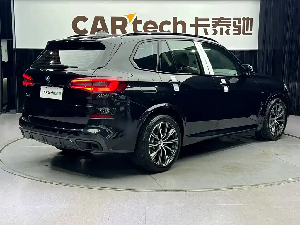 BMW X5 (Import) — фото 6