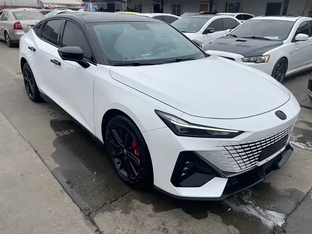 Changan UNI-V 2023 из CN, фото 3