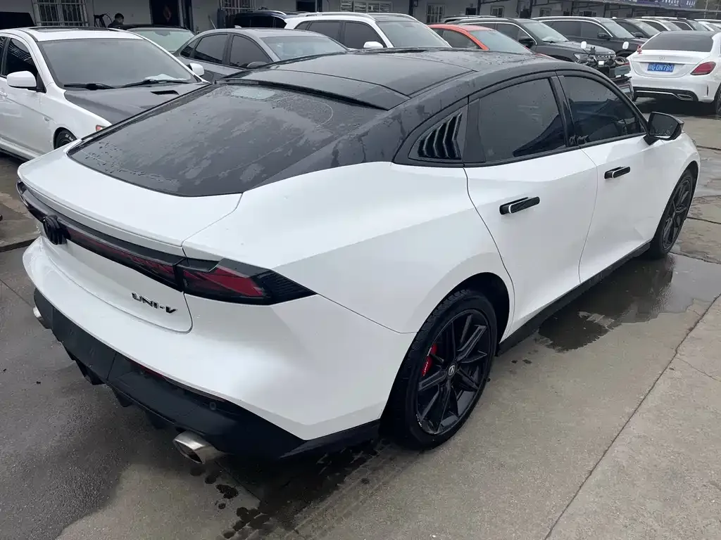 Changan UNI-V 2023 из CN, фото 6