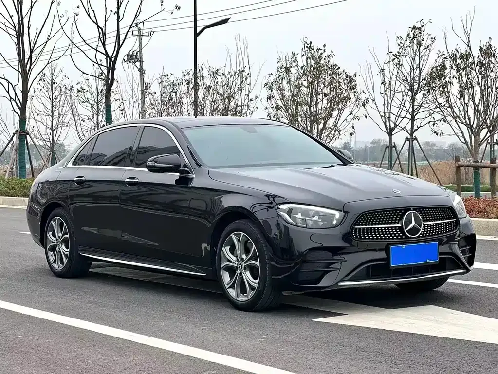 Mercedes-Benz E-Class — фото 10