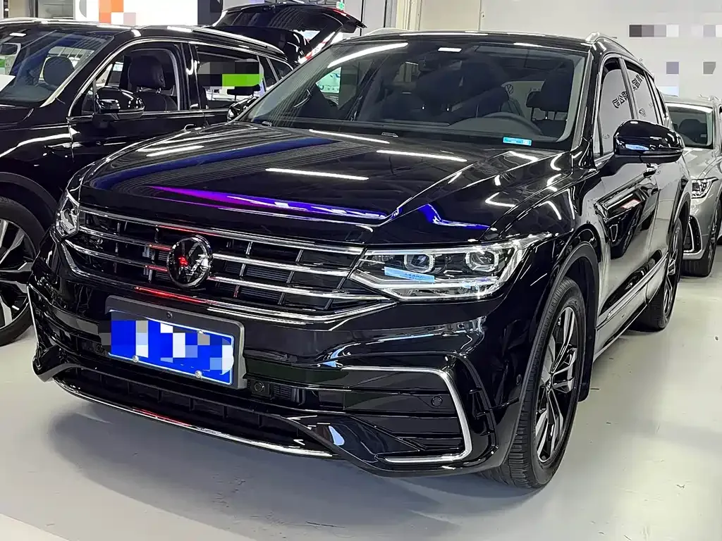 Volkswagen Tiguan L 2023 из CN, фото 1