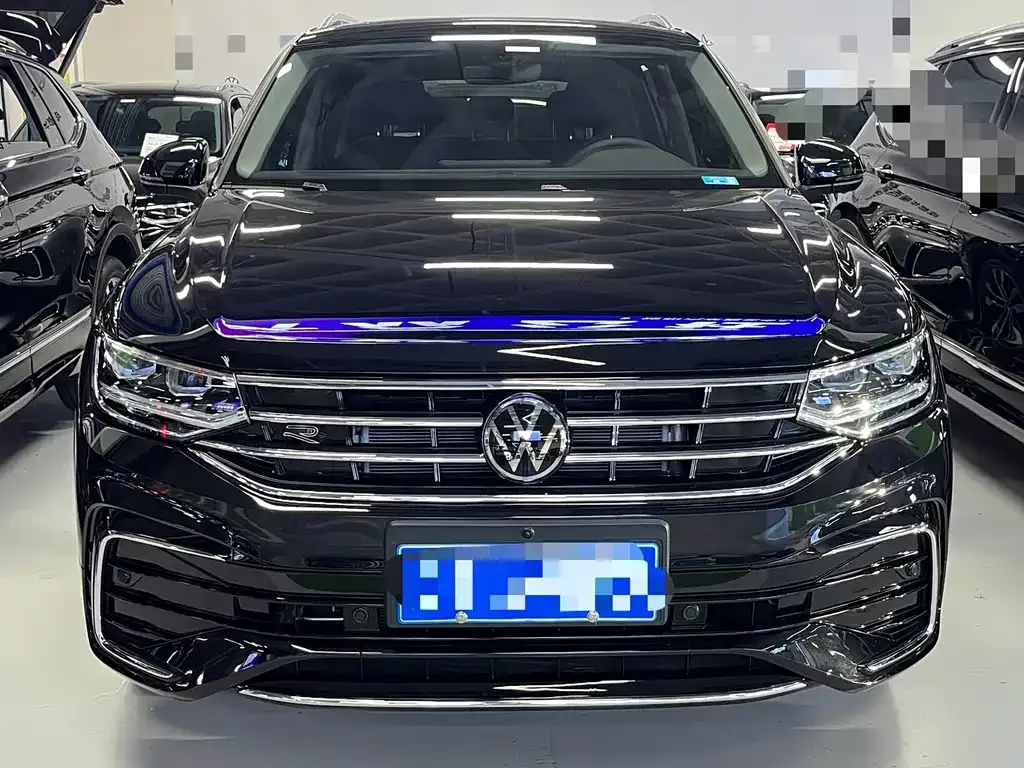 Volkswagen Tiguan L 2023 из CN, фото 10