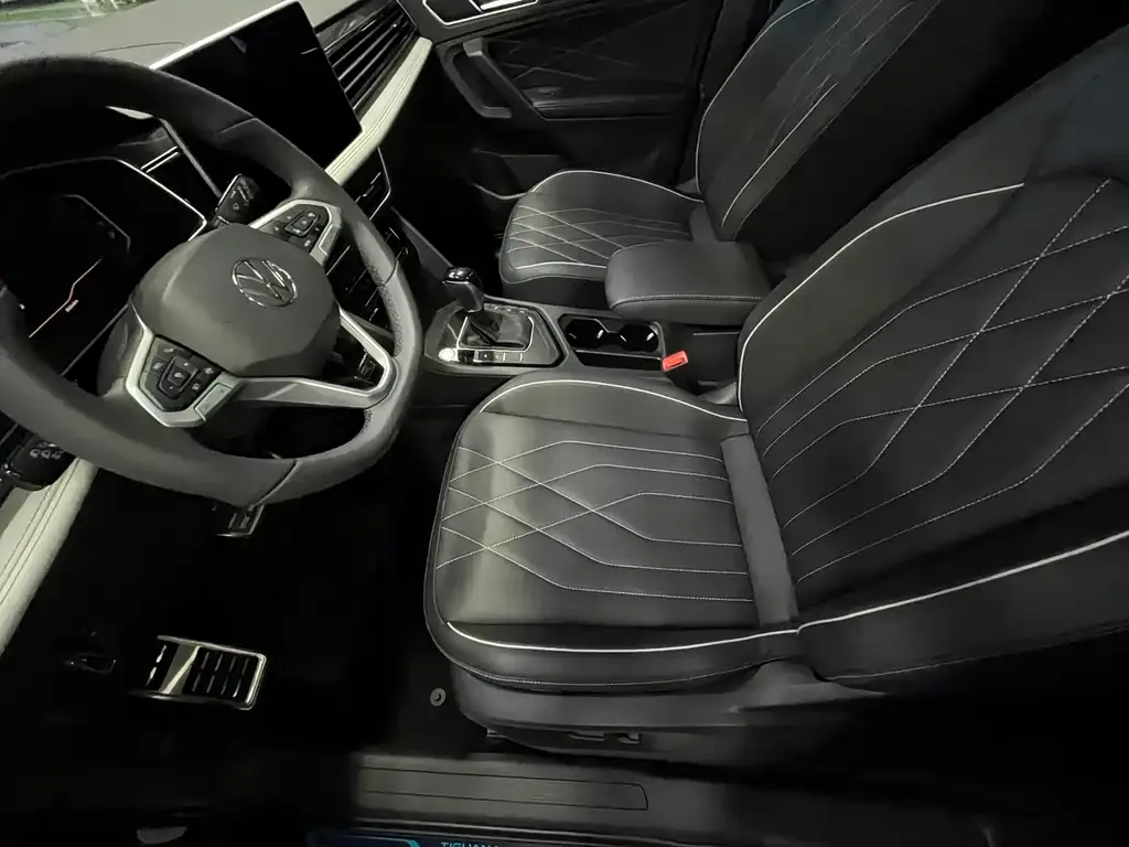 Volkswagen Tiguan L 2023 из CN, фото 5