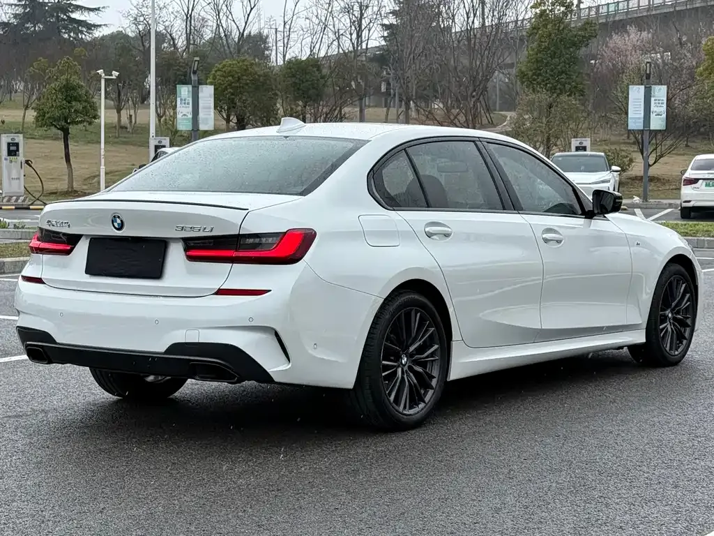 BMW 3 Series — фото 10