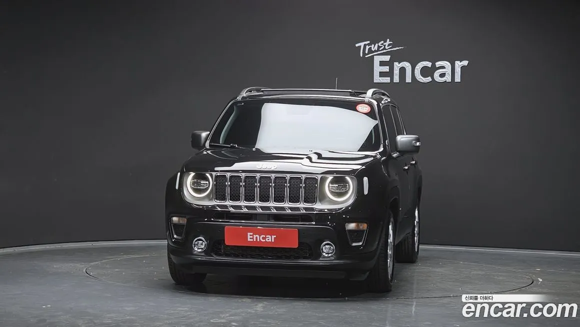 Jeep Renegade — фото 2