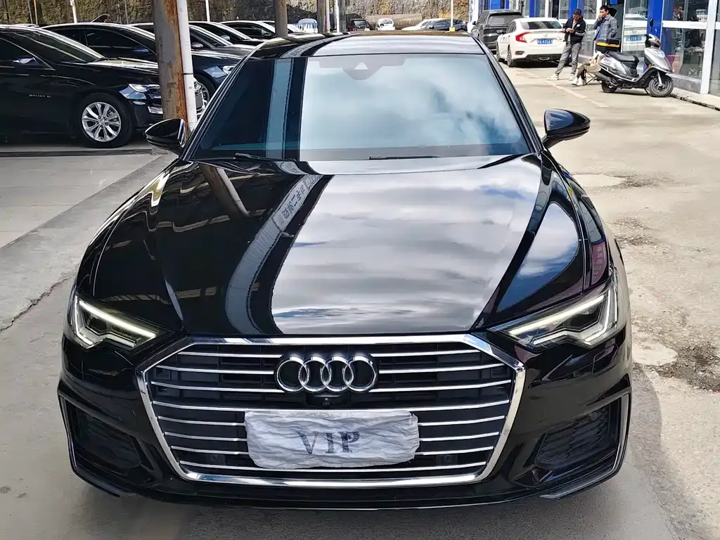 Audi A6L — фото 9