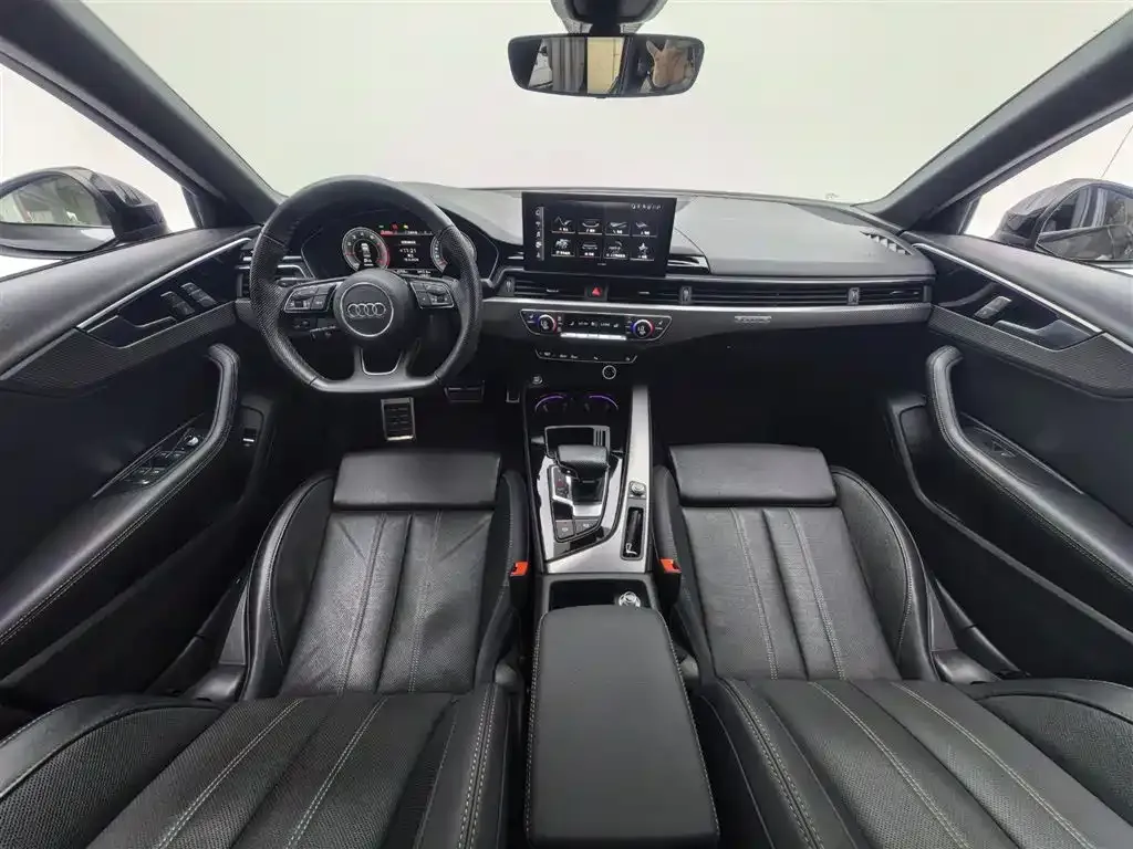 Audi A4L 2024 из CN, фото 9
