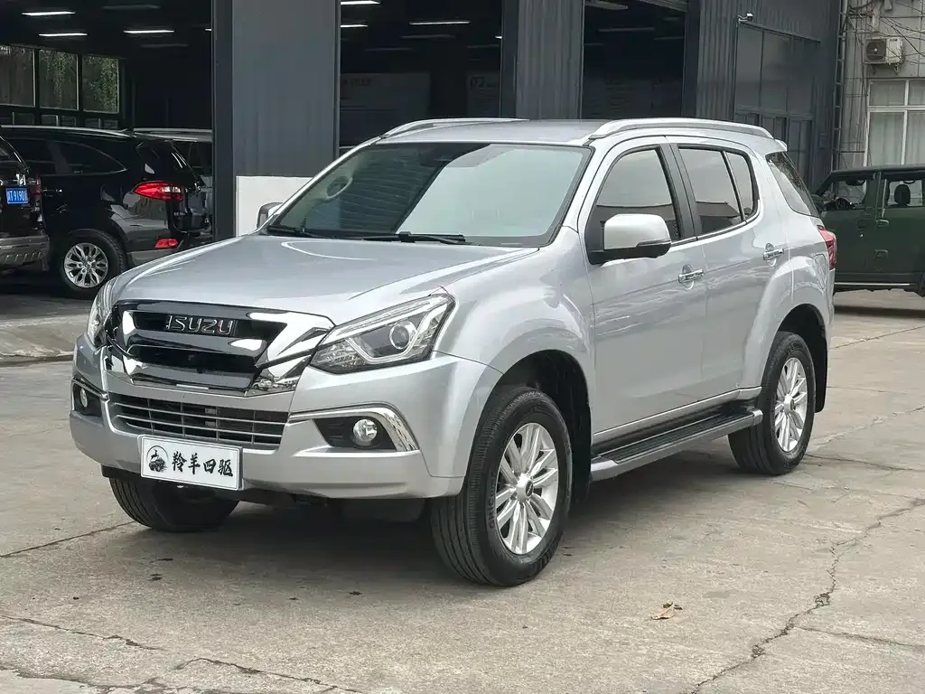 Isuzu MU-X