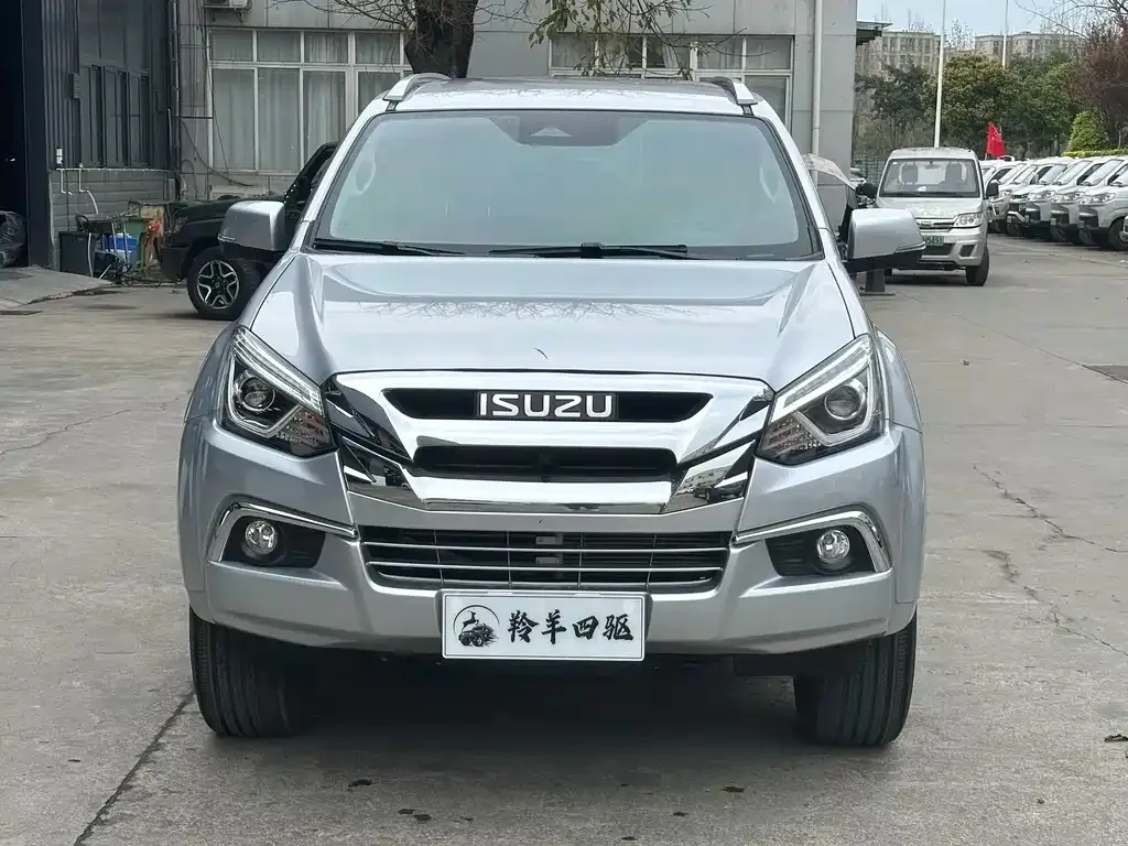 Isuzu MU-X 2022 из CN, фото 8