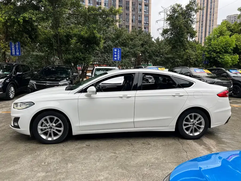 Ford Mondeo 2021 из CN, фото 9
