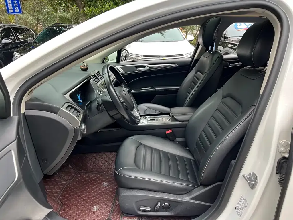 Ford Mondeo 2021 из CN, фото 8