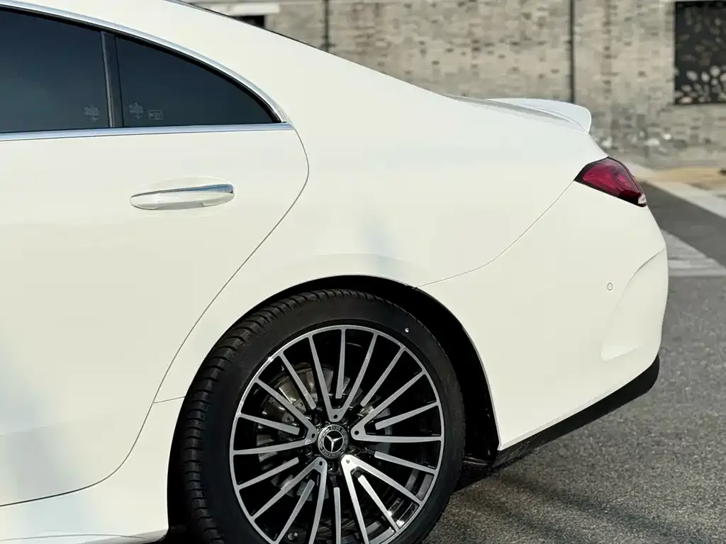 Mercedes-Benz CLS — фото 7