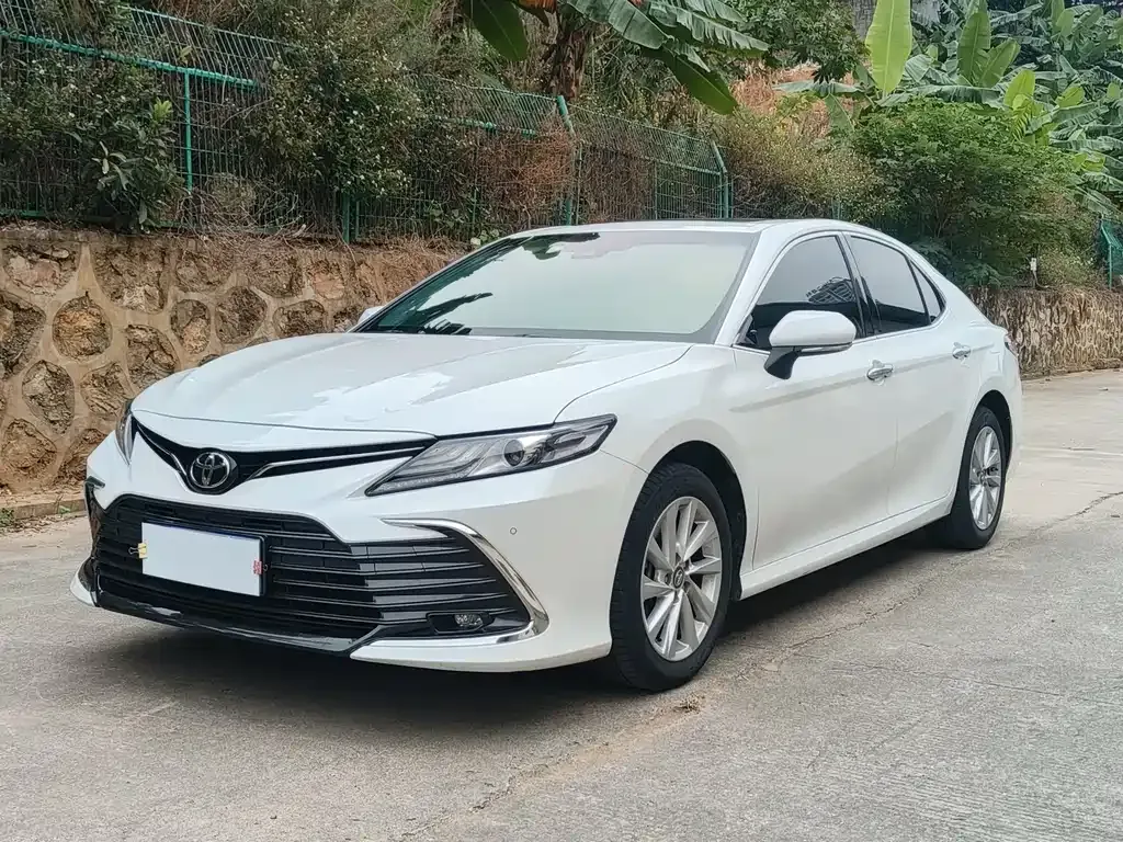 Toyota Camry 2022 из CN, фото 1
