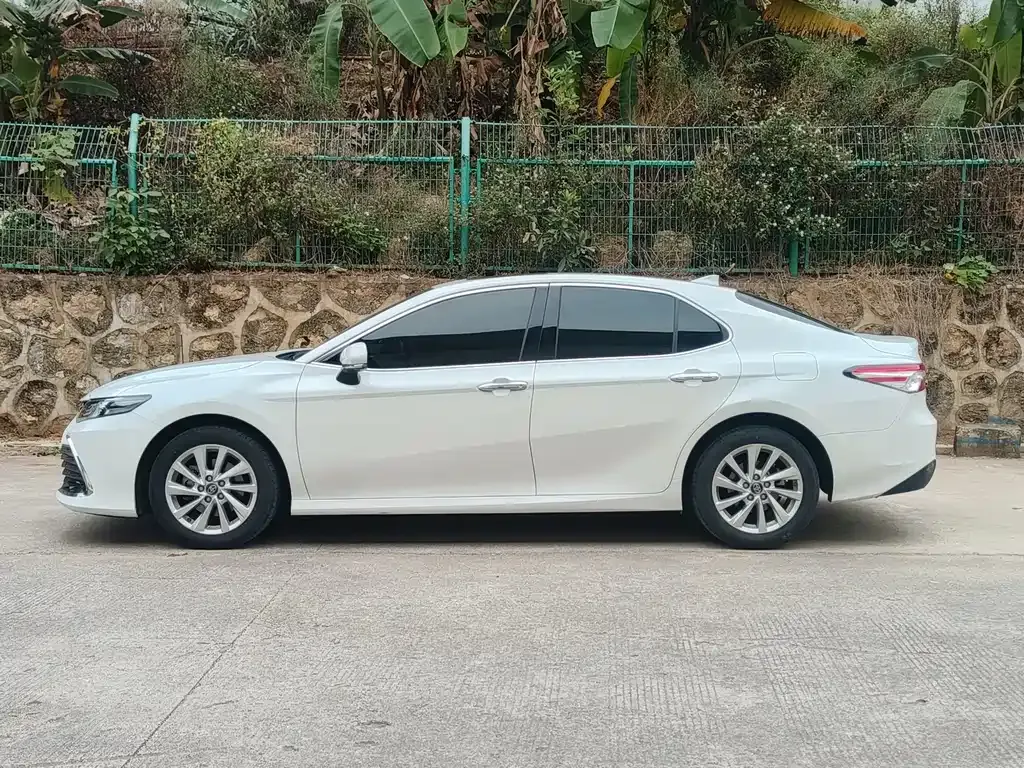 Toyota Camry 2022 из CN, фото 7
