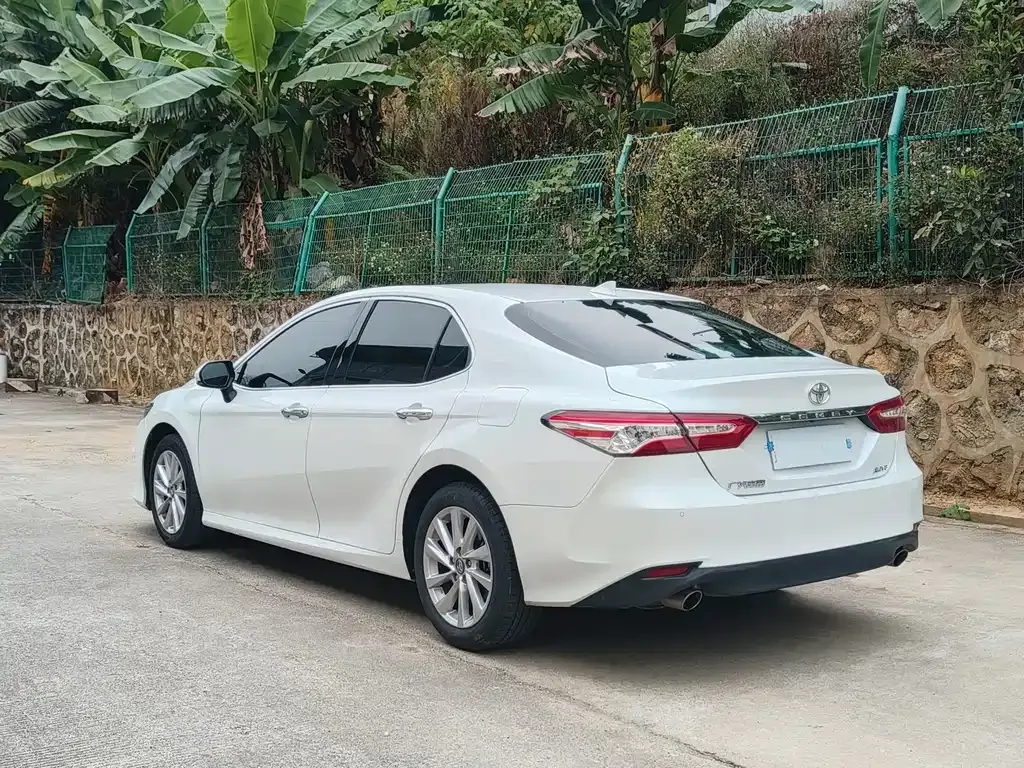 Toyota Camry 2022 из CN, фото 8