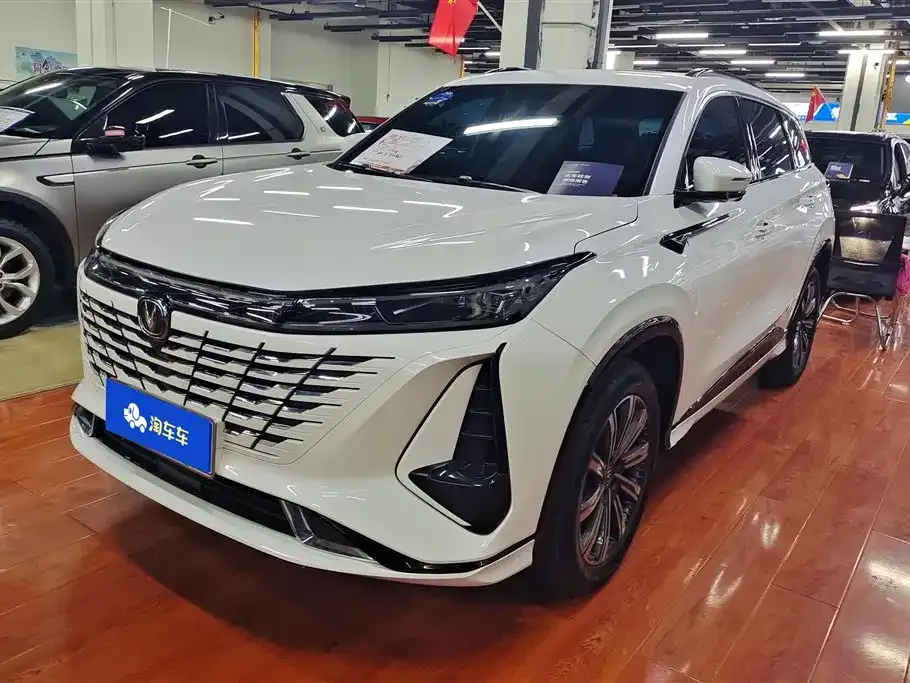 Changan CS75PLUS — фото 1