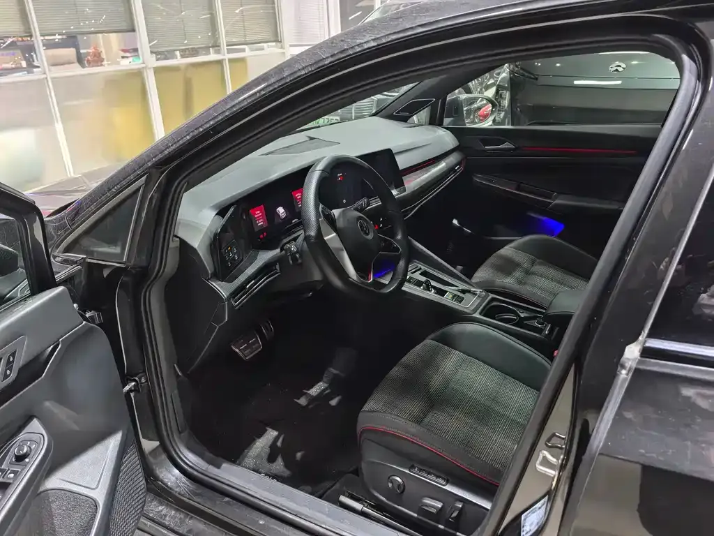Volkswagen Golf GTI — фото 4