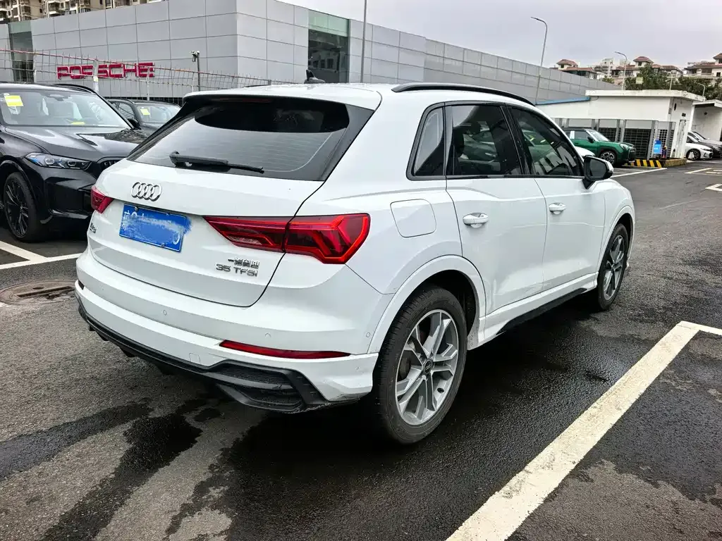 Audi Q3 2023 из CN, фото 8