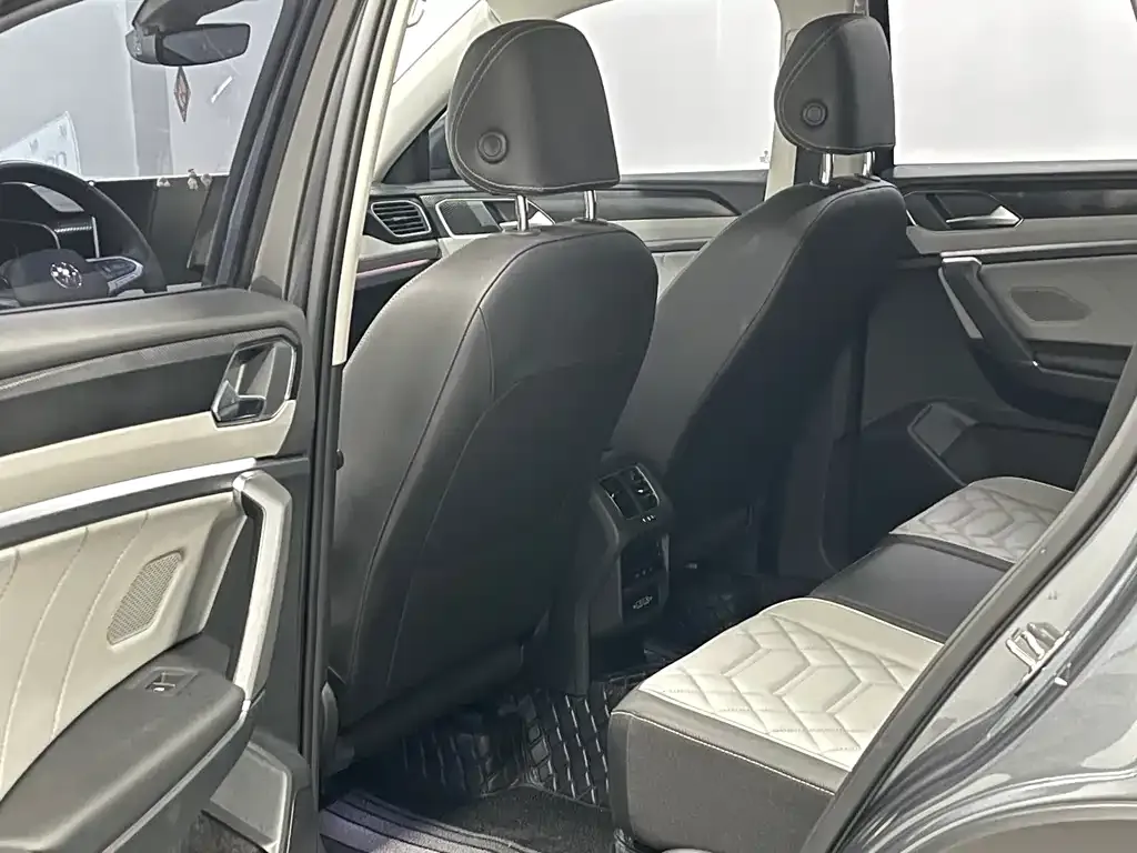 Volkswagen Tayron 2023 из CN, фото 10