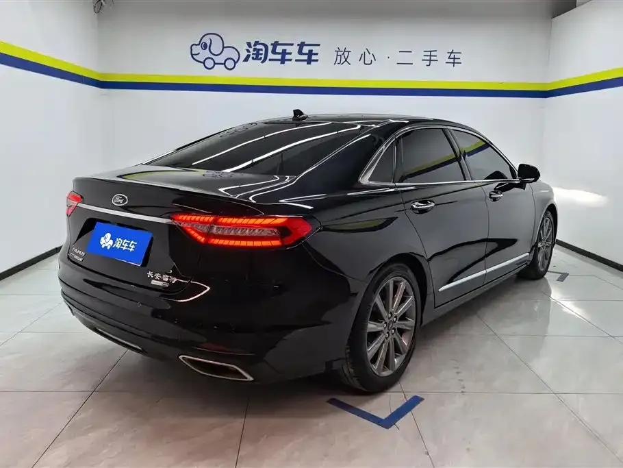 Ford Taurus 2021 из CN, фото 2