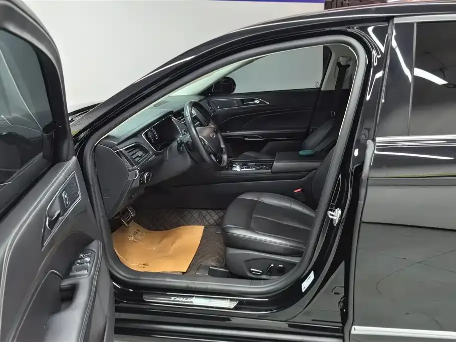 Ford Taurus 2021 из CN, фото 10
