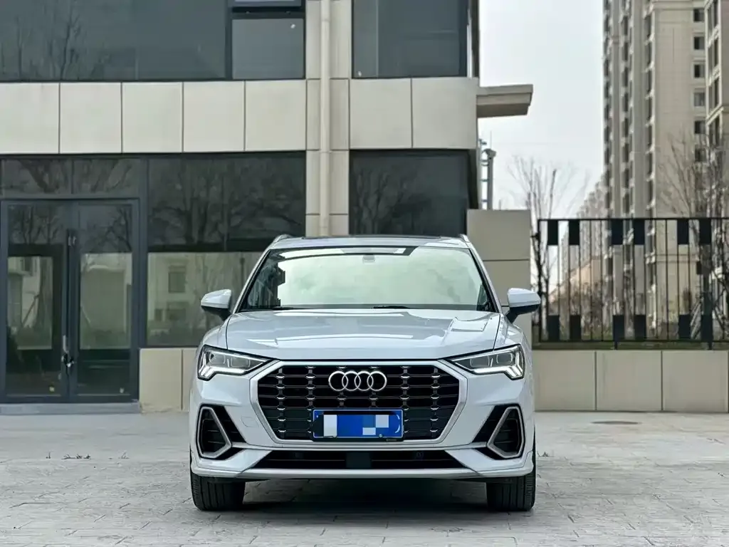 Audi Q3 — фото 7