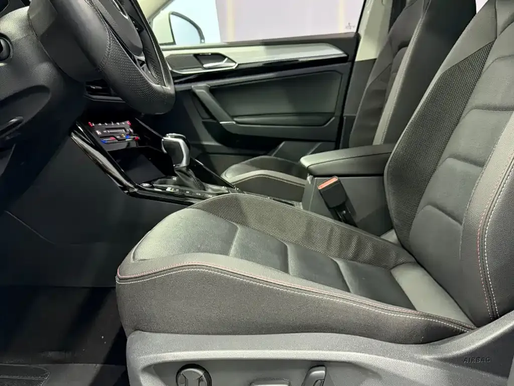 Volkswagen Tayron 2021 из CN, фото 8