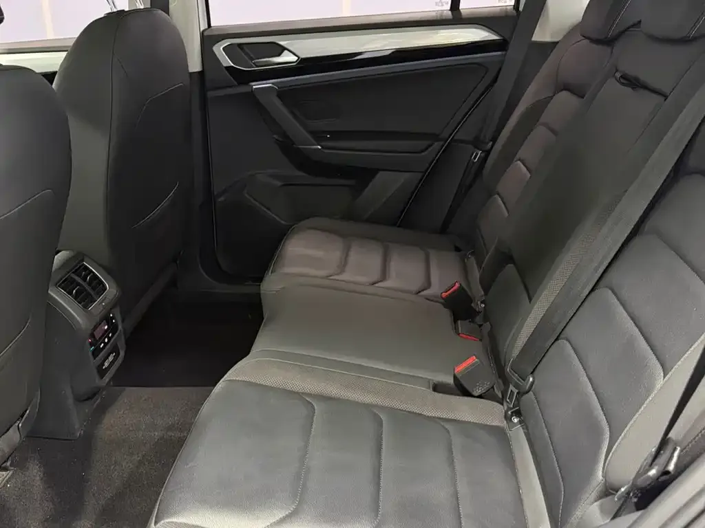 Volkswagen Tayron 2021 из CN, фото 3