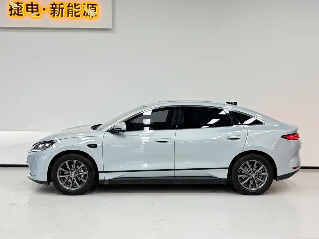 BYD Qin L — фото 2