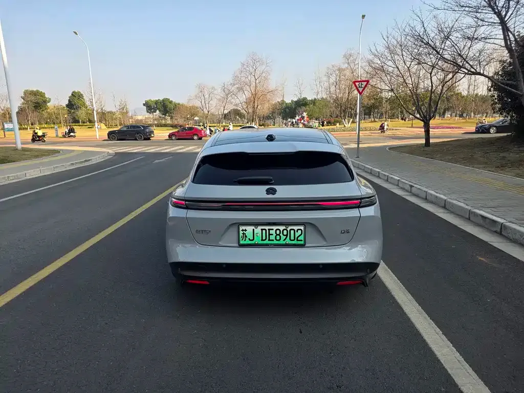 NIO ET5T 2024 из CN, фото 5