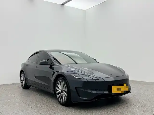 Tesla Model 3 2024 из CN, фото 2
