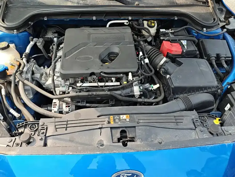 Ford Focus 2022 из CN, фото 3
