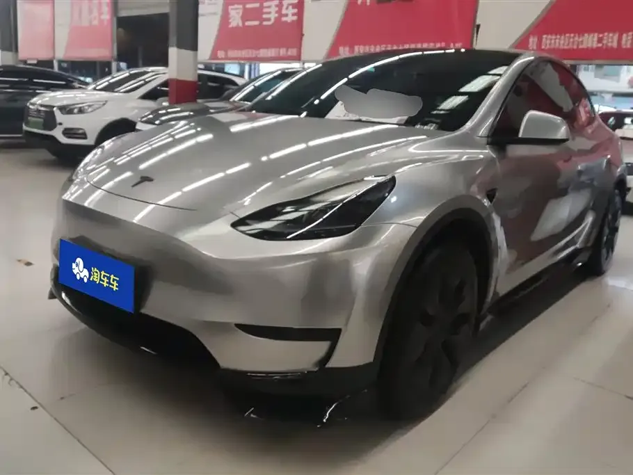 Tesla Model Y — фото 1