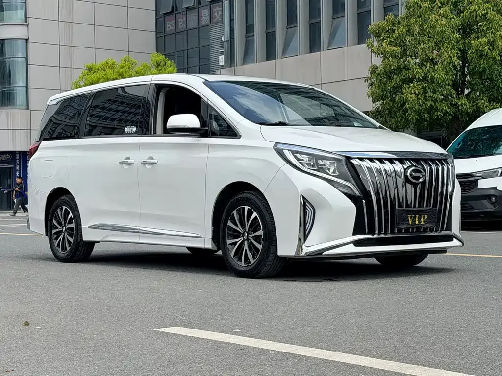 GAC Motor Trumpchi M8 — фото 10
