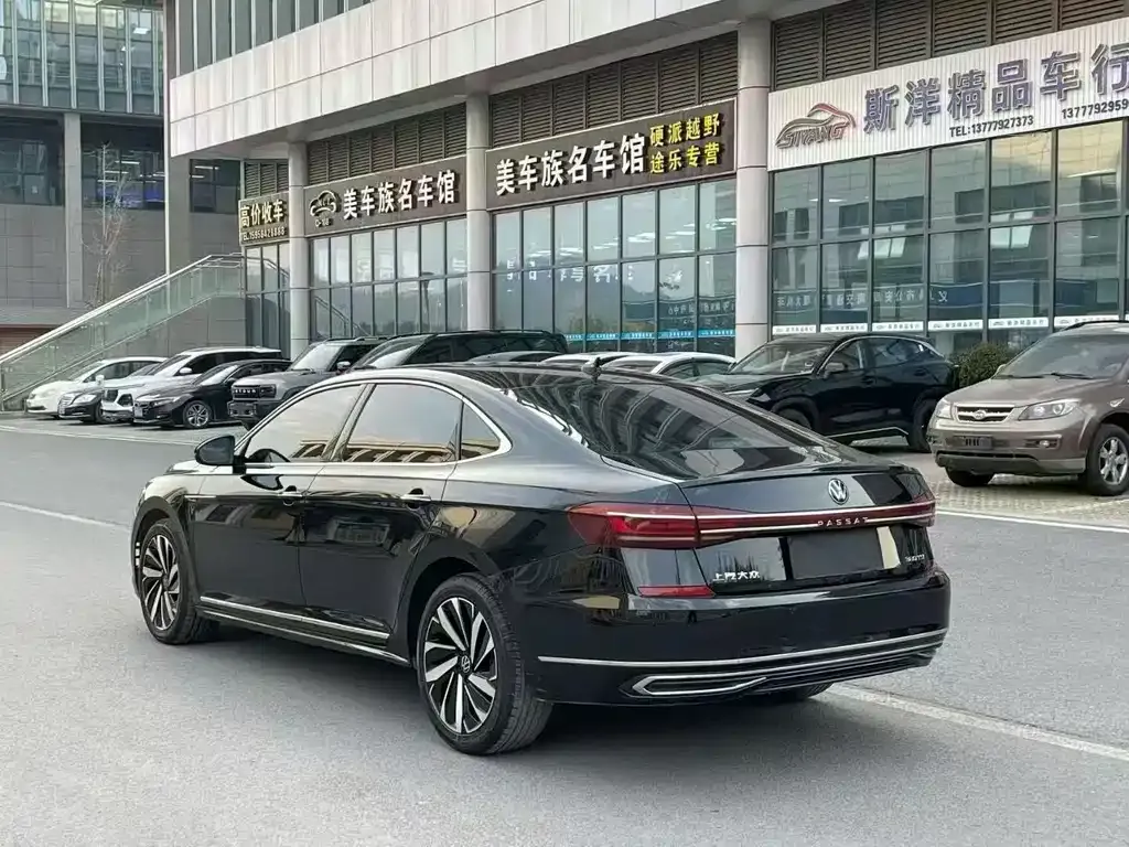 Volkswagen Passat — фото 8