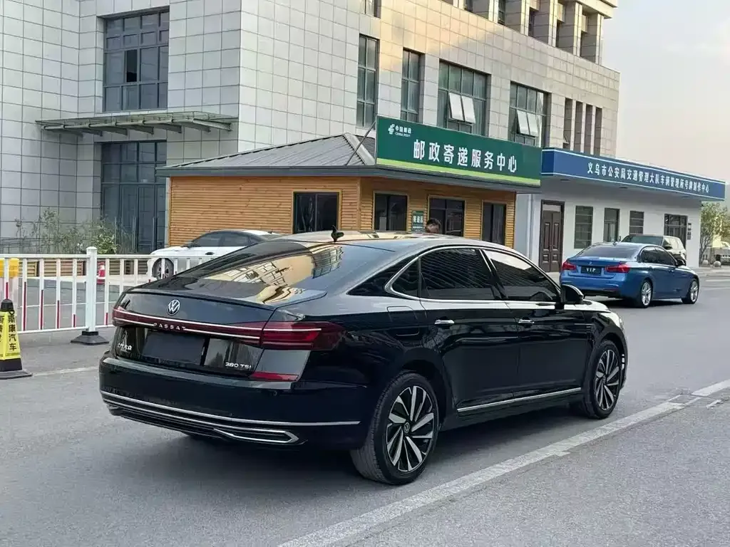 Volkswagen Passat — фото 2