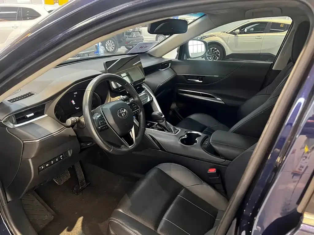 Toyota Harrier 2022 из CN, фото 9