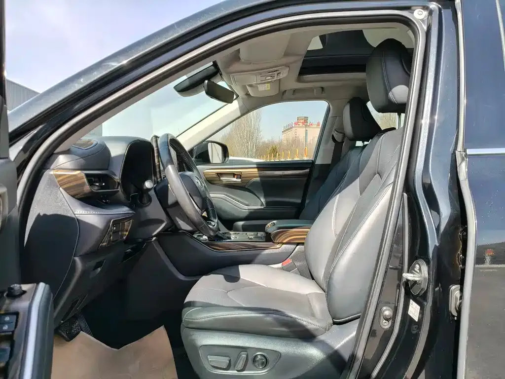Toyota Highlander 2024 из CN, фото 6
