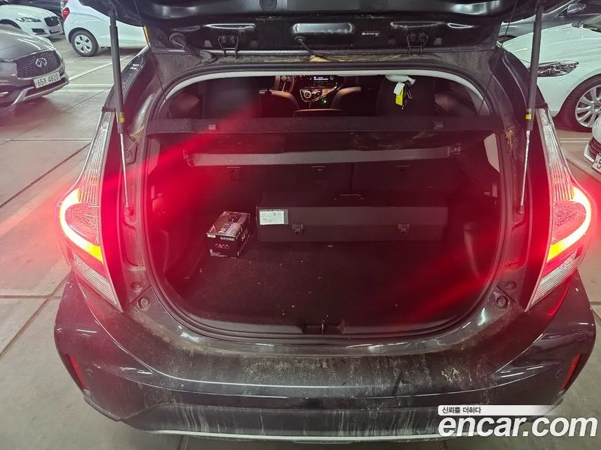 Toyota Prius 2021 из KR, фото 8