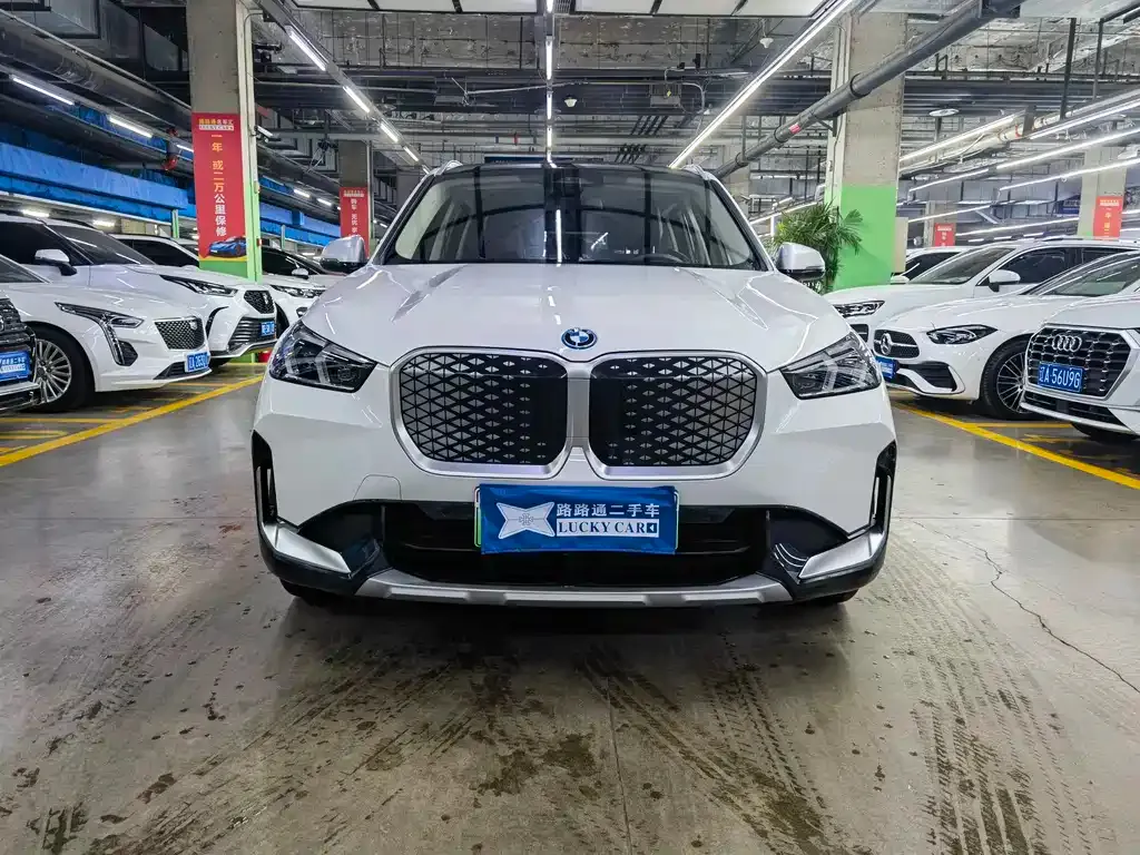 BMW iX1 2024 из CN, фото 10
