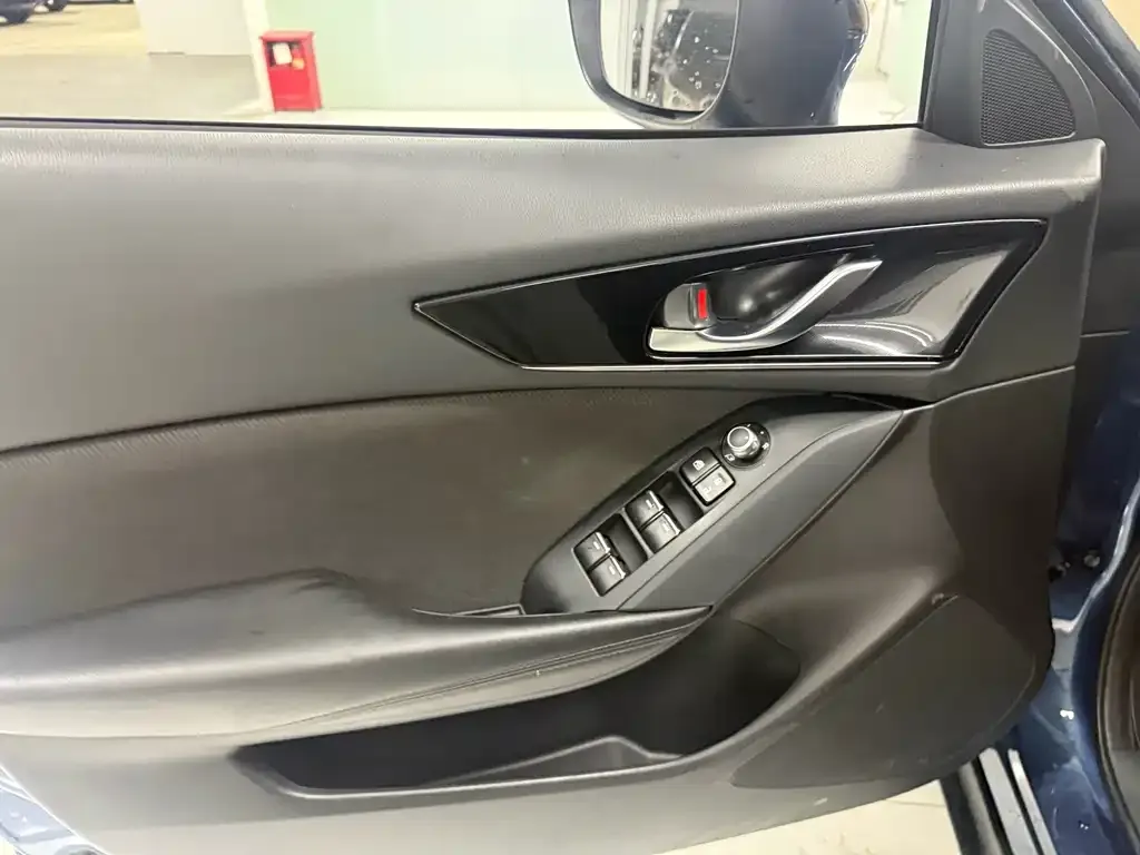 Mazda CX-4 2021 из CN, фото 2