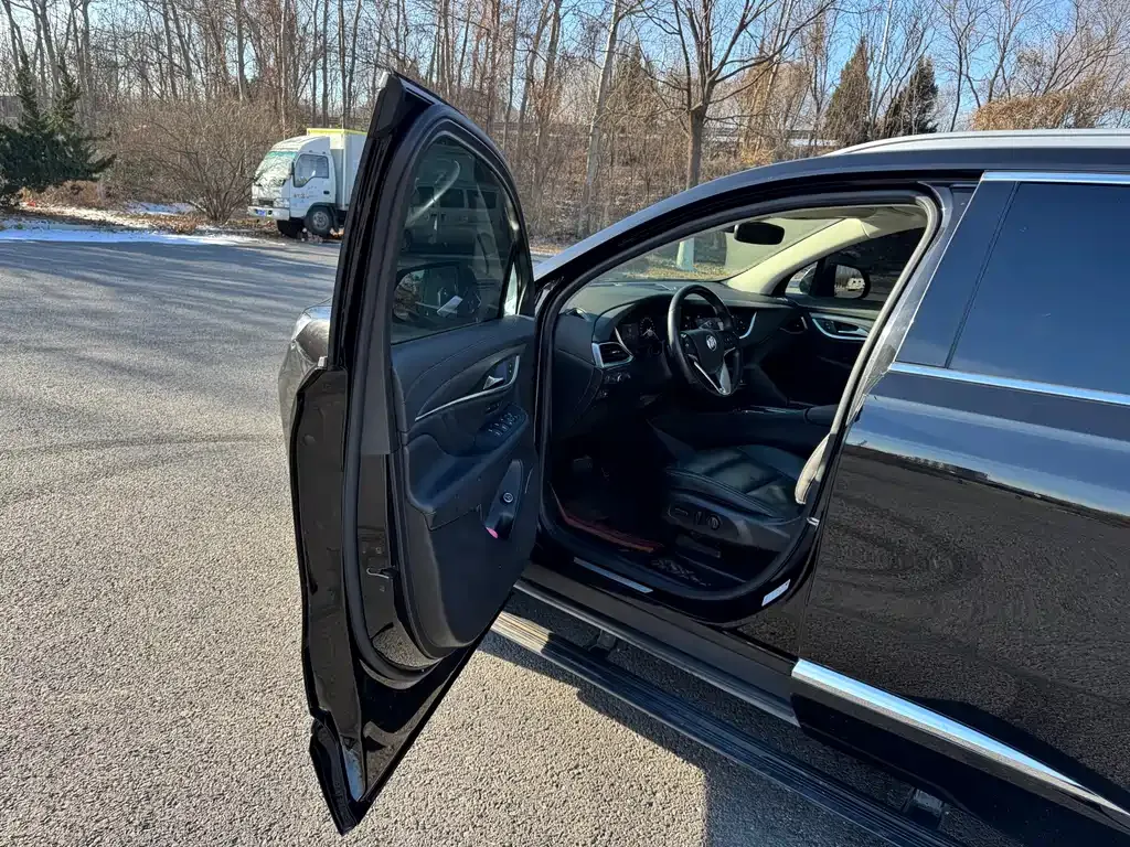 Buick Enclave — фото 10