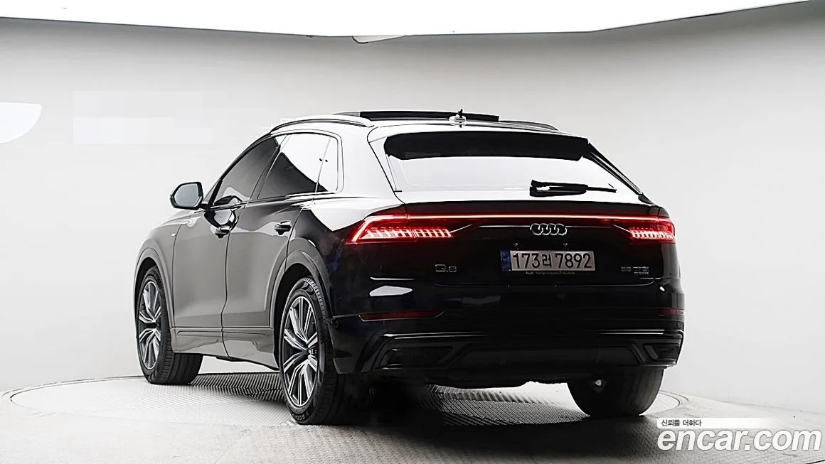 Audi Q8 2021 из KR, фото 5