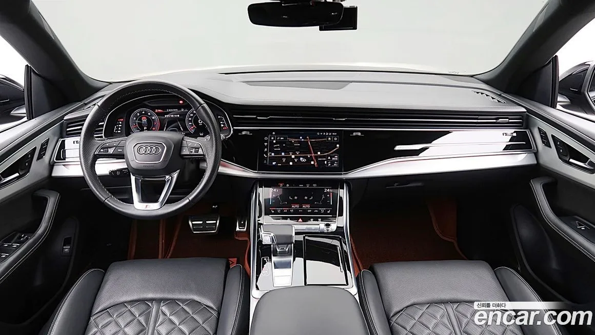 Audi Q8 2021 из KR, фото 10