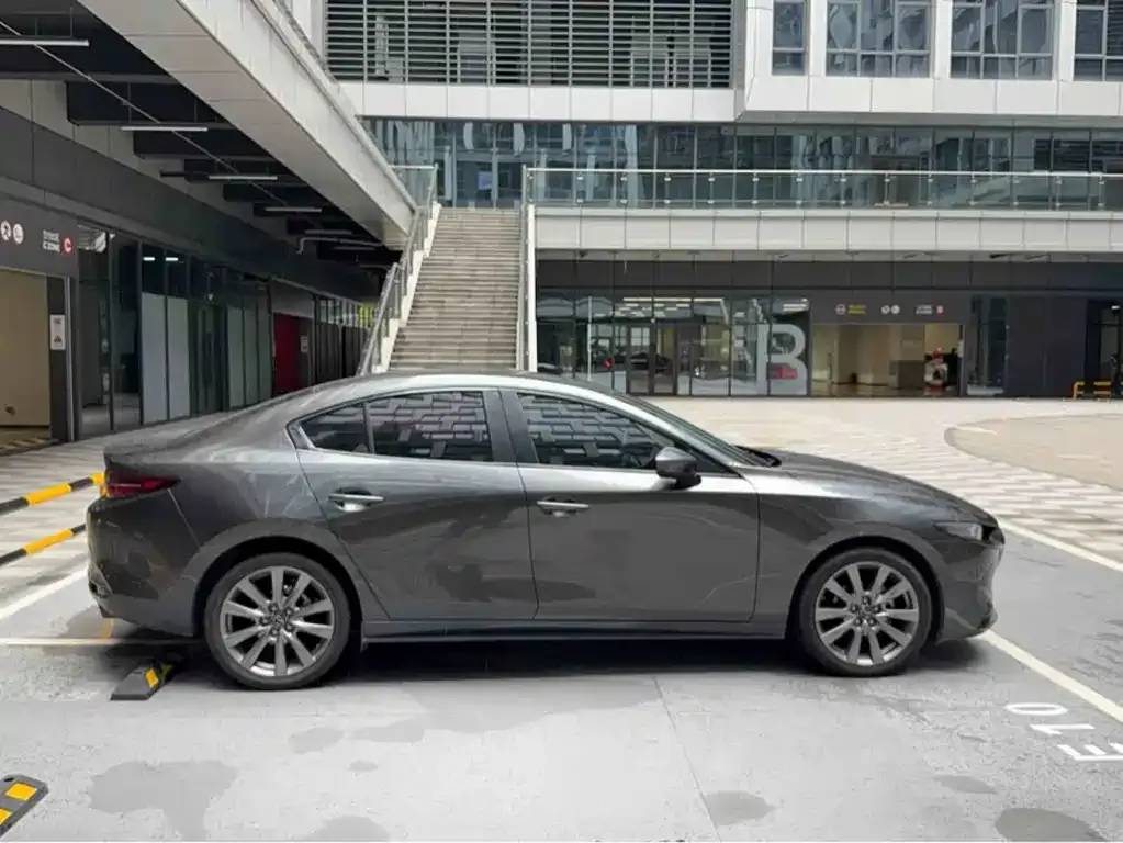 Mazda 3 Axela 2022 из CN, фото 9