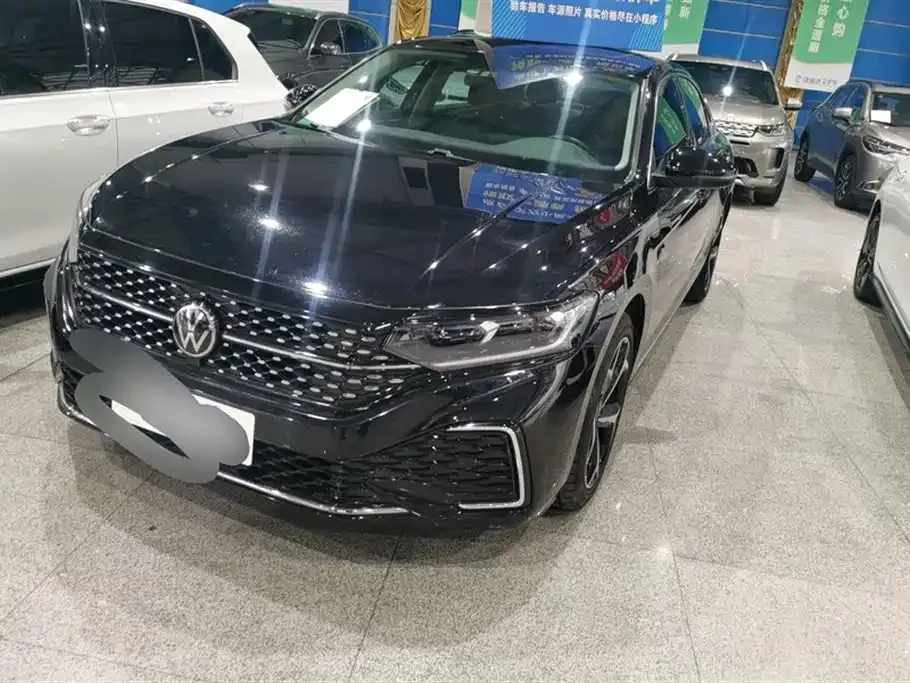 Volkswagen Passat 2023 из CN, фото 1