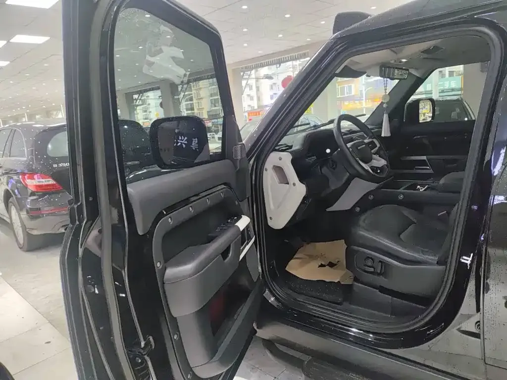Land Rover Defender 2022 из CN, фото 2