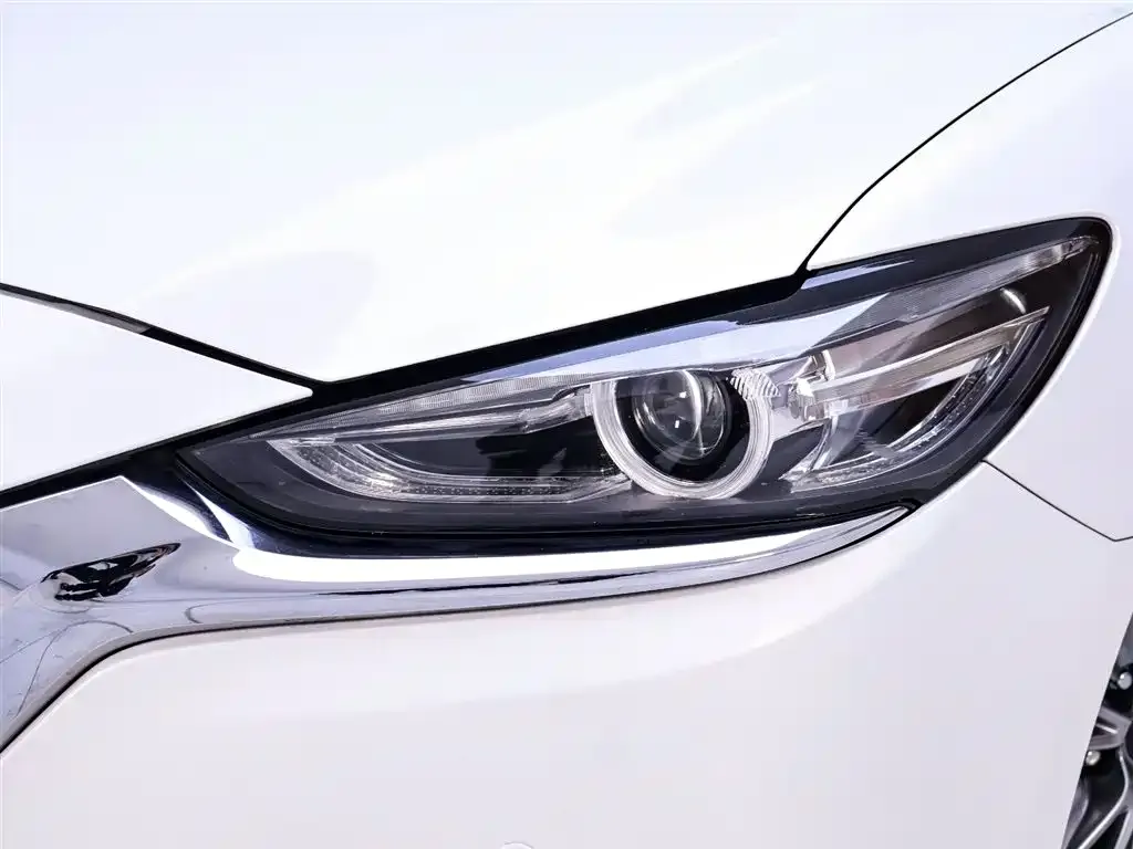 Mazda Atenza — фото 8