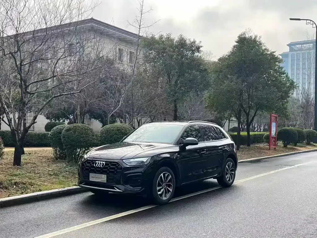 Audi Q5L 2025 из CN, фото 1