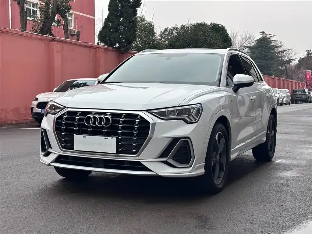 Audi Q3 2022 из CN, фото 1